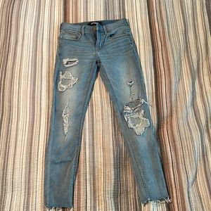 Express Stretch Distressed Jean